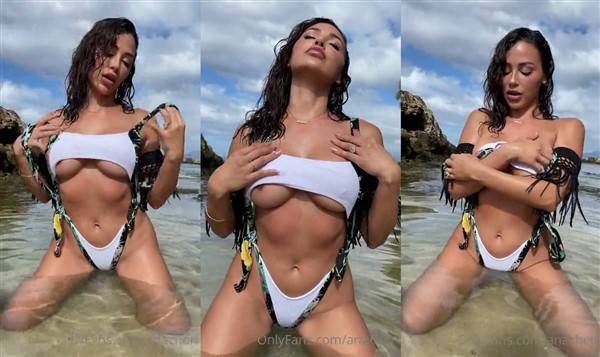 [Image: Ana-Cheri-Nude-Teasing-at-Beach-Video-Leaked.jpg]